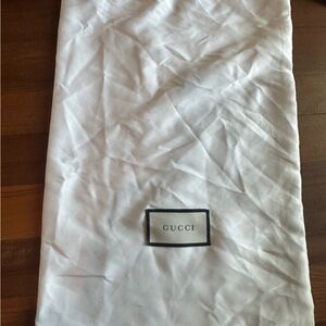 💯 Authentic Gucci Cover bag